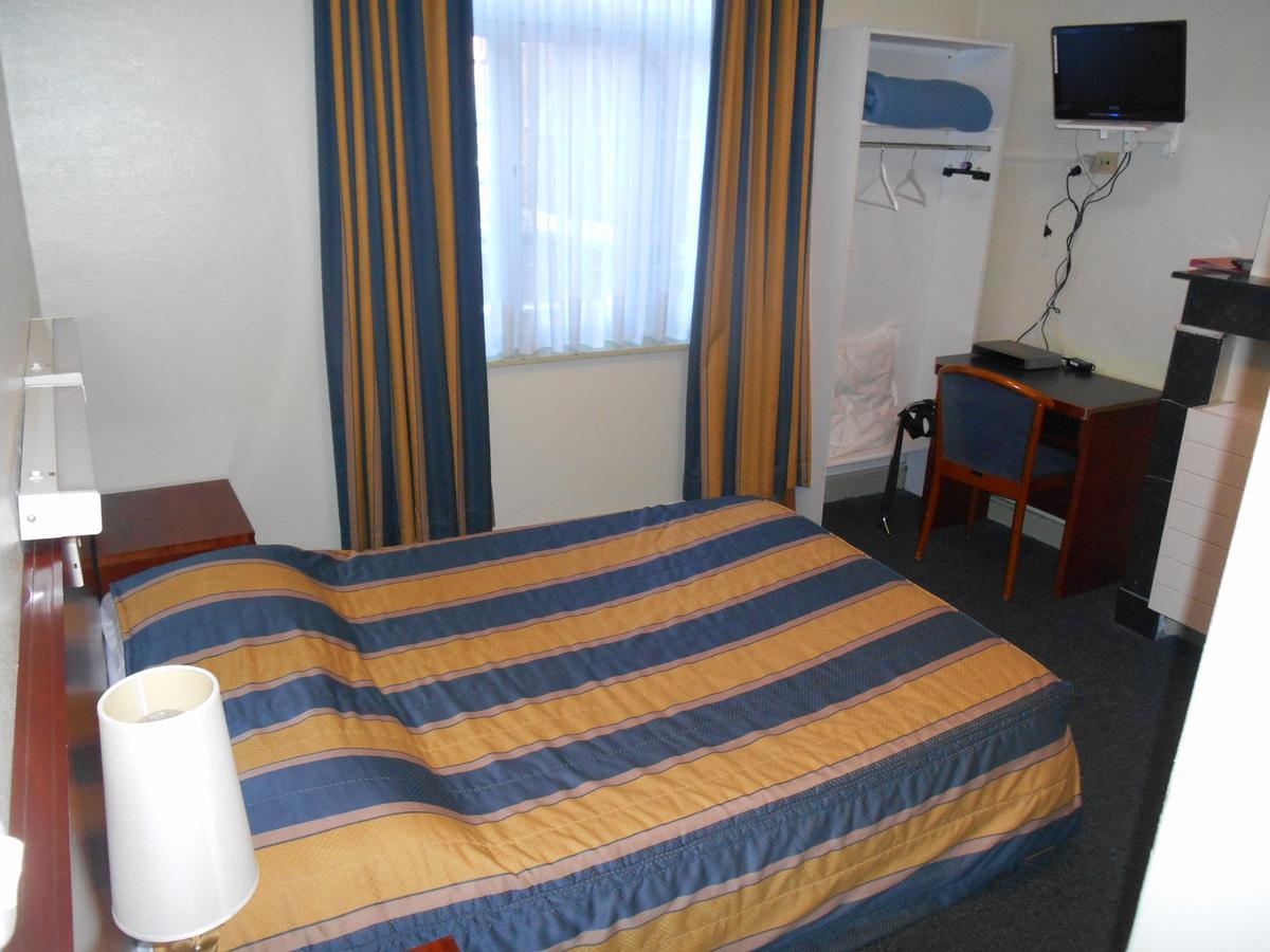 إبير Hotel Old Tom المظهر الخارجي الصورة